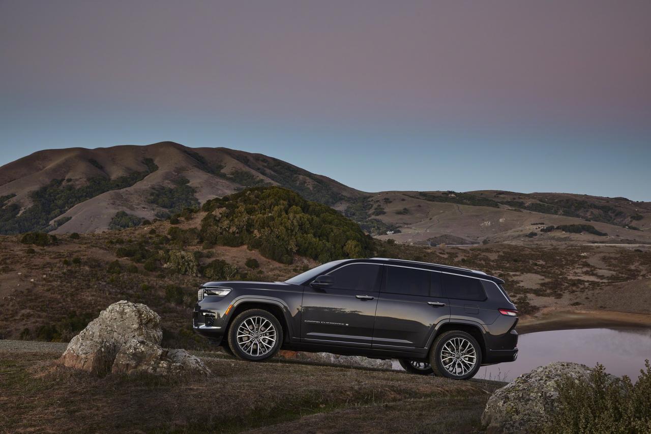 2021-Jeep-Grand-Cherokee-L-43-2.jpg