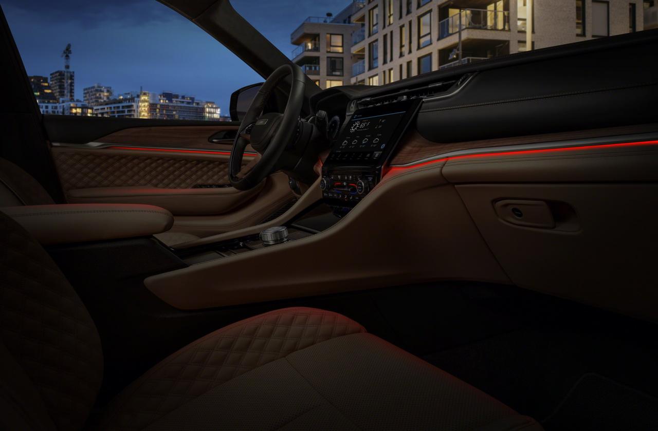 2021-Jeep-Grand-Cherokee-L-87-1.jpg