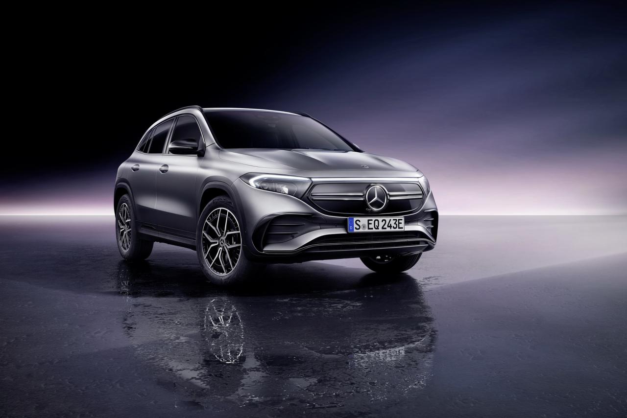 2021-Mercedes-EQA-250-51.jpg