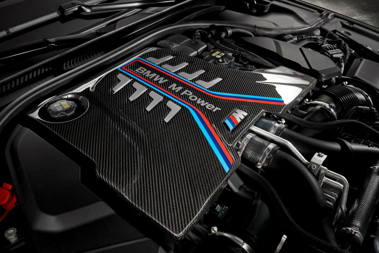 2022-BMW-M5-CS-128.jpg