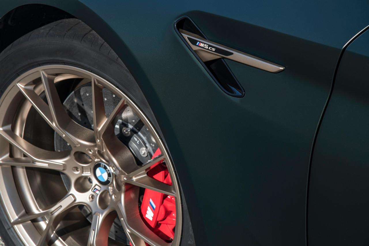 2022-BMW-M5-CS-69.jpg