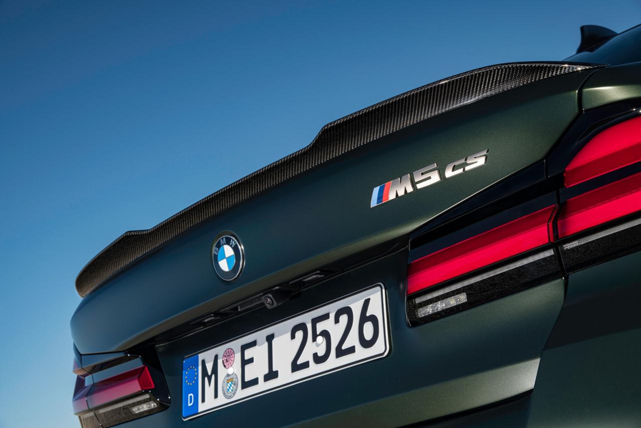 2022-BMW-M5-CS-76.jpg