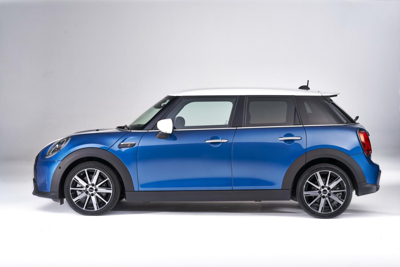 2022-MINI-Hatch-Cabrio-118.jpg