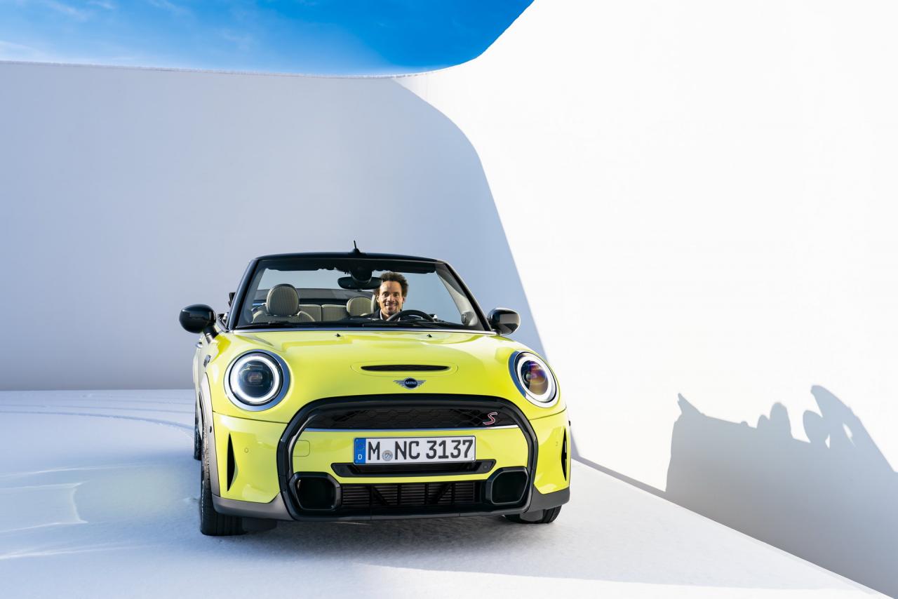2022-MINI-Hatch-Cabrio-12.jpg