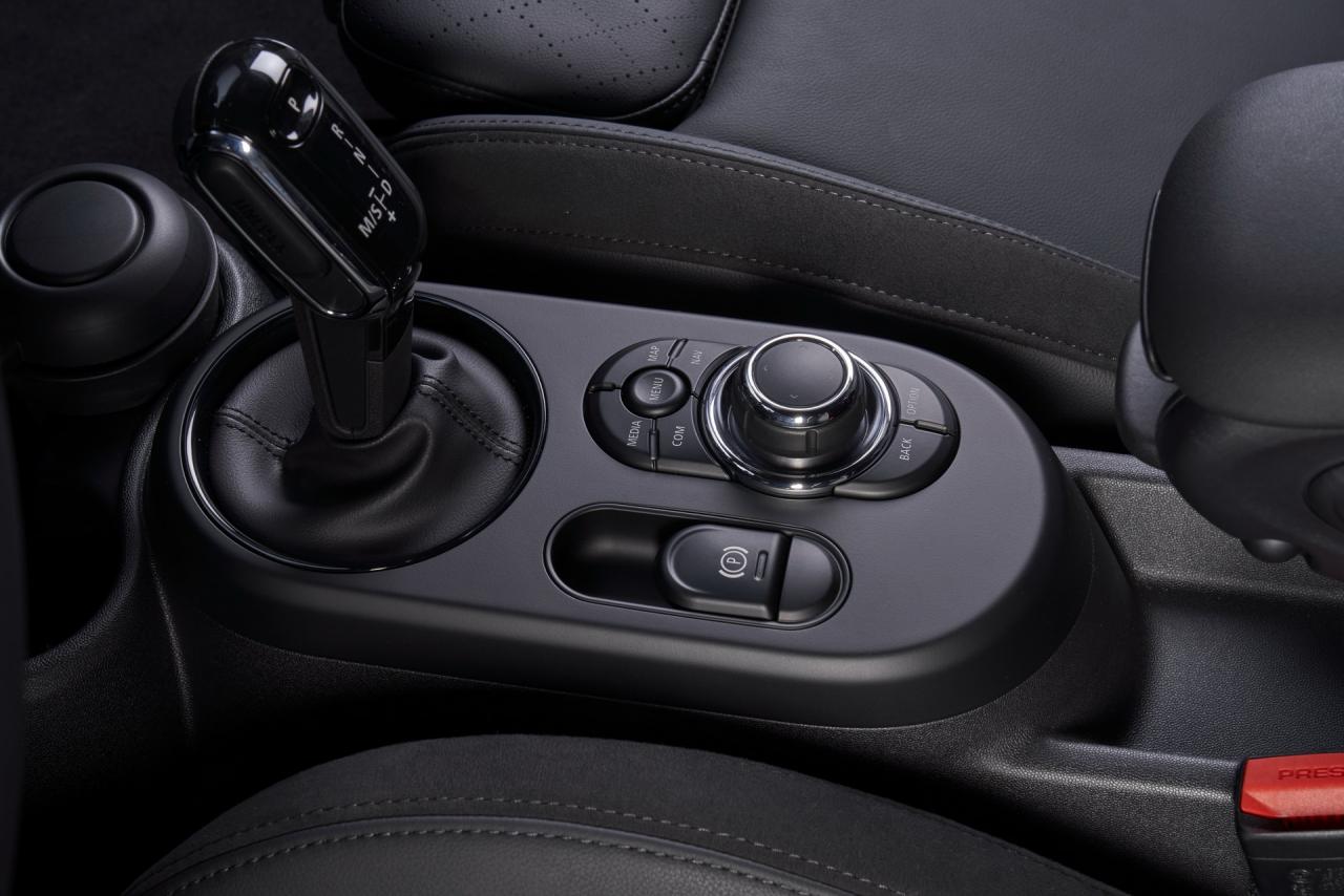 2022-MINI-Hatch-Cabrio-135.jpg