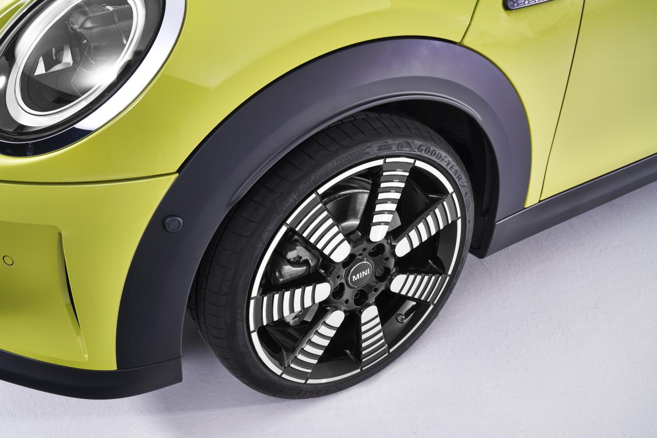 2022-MINI-Hatch-Cabrio-190.jpg