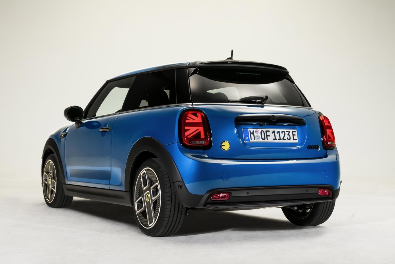 2022-MINI-Hatch-Cabrio-79.jpg