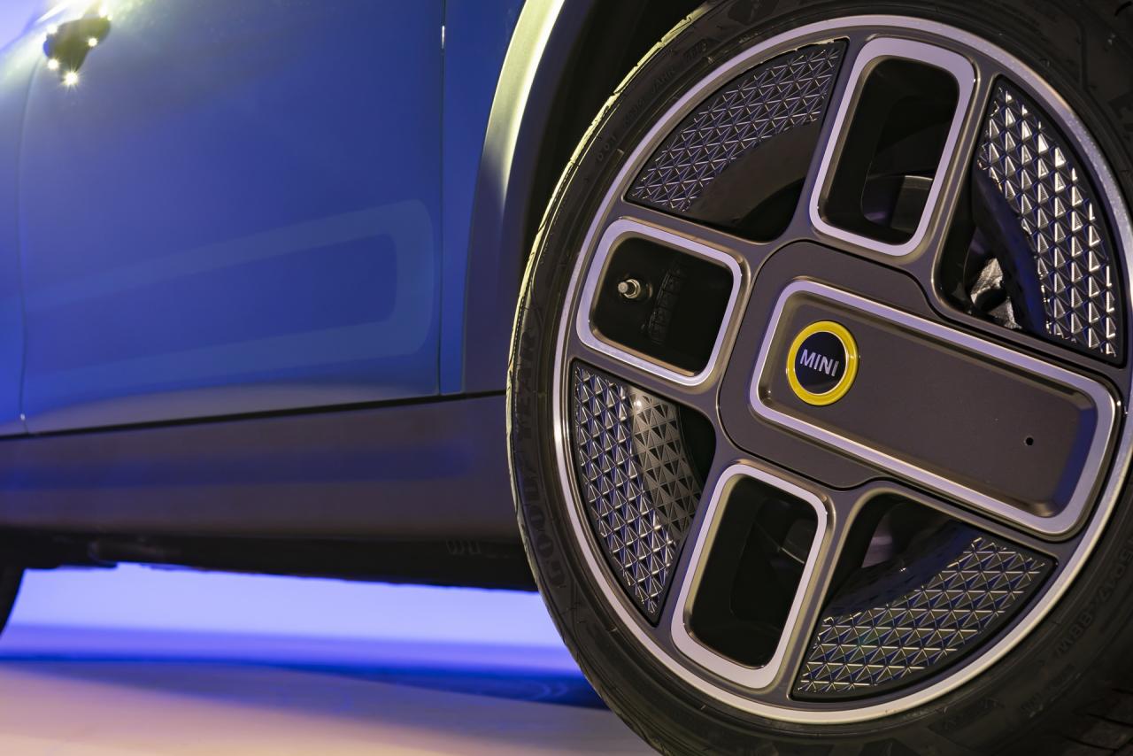 2022-MINI-Hatch-Cabrio-85.jpg