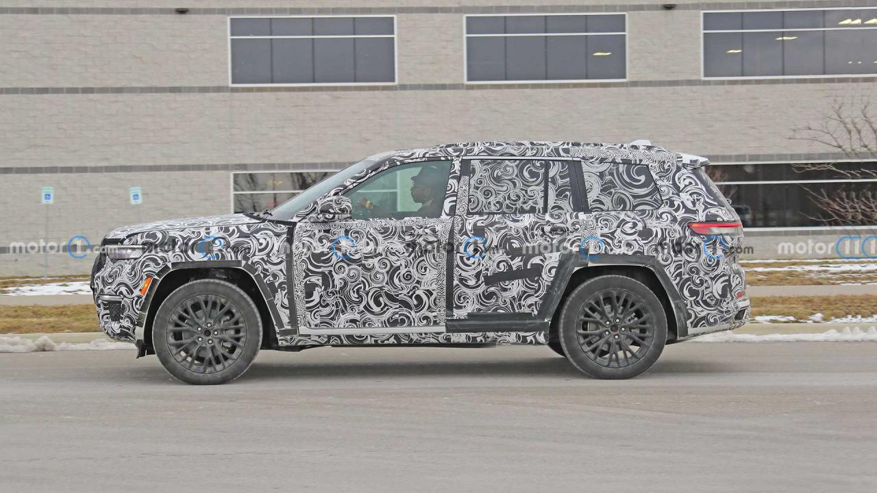 2022-jeep-grand-cherokee-in-light-camo.thumb.jpg.5ca9a8c0c8e32fb5e61de47279d180c3.jpg