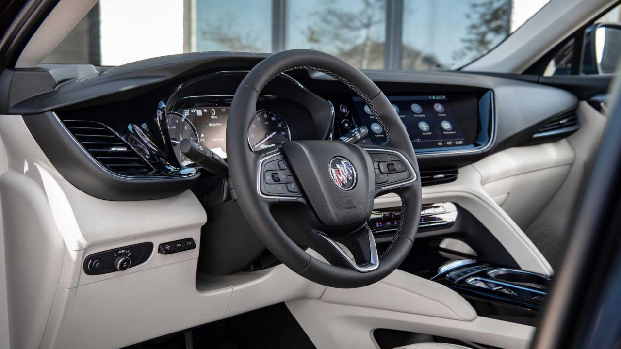 2021-buick-envision-avenir-interior (3).jpg