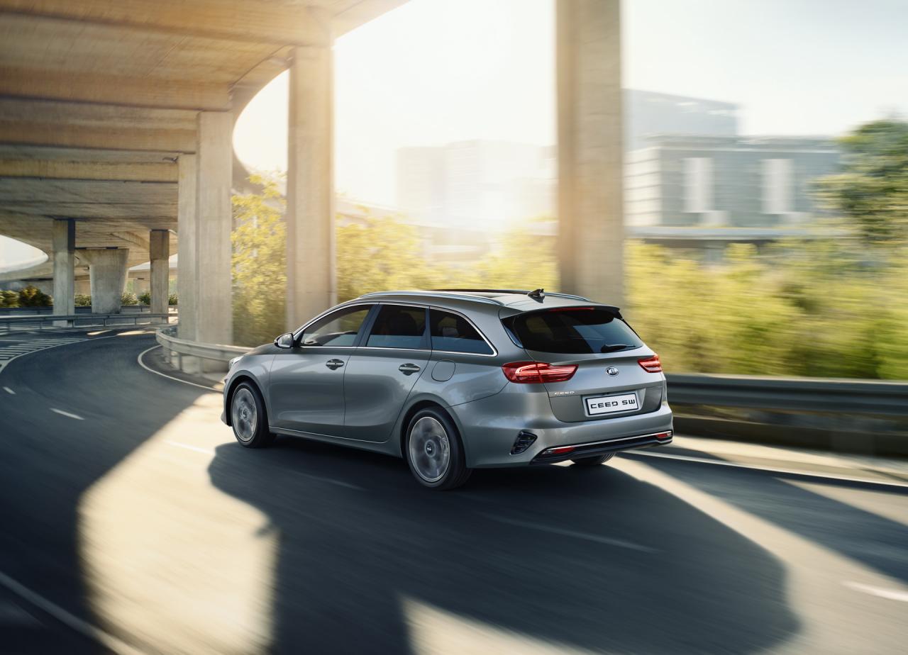b36cb8b3-kia-hybrids-1.jpg