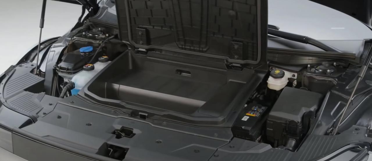 ioniq 5 vano bagagli motore 2.jpg