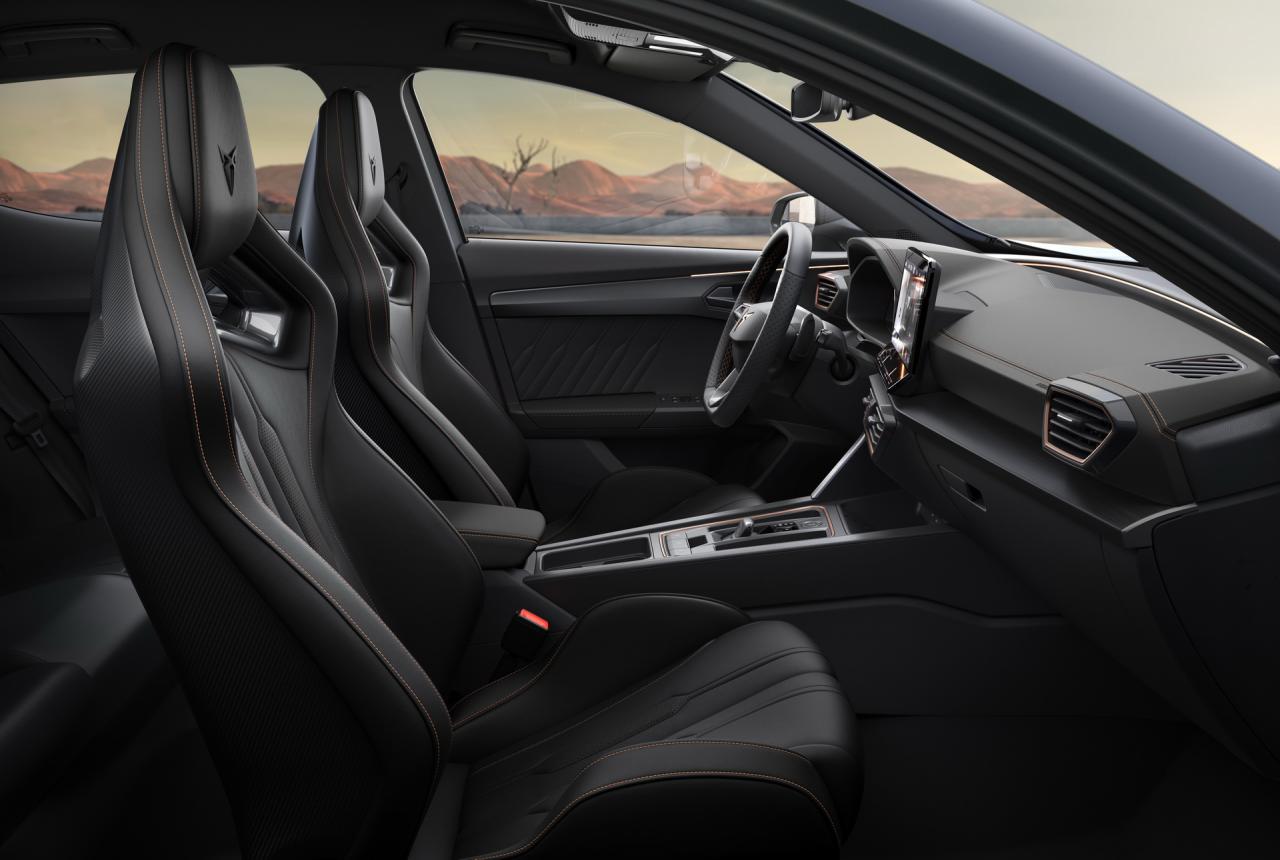 2021-cupra-formentor-vz5-15.jpg
