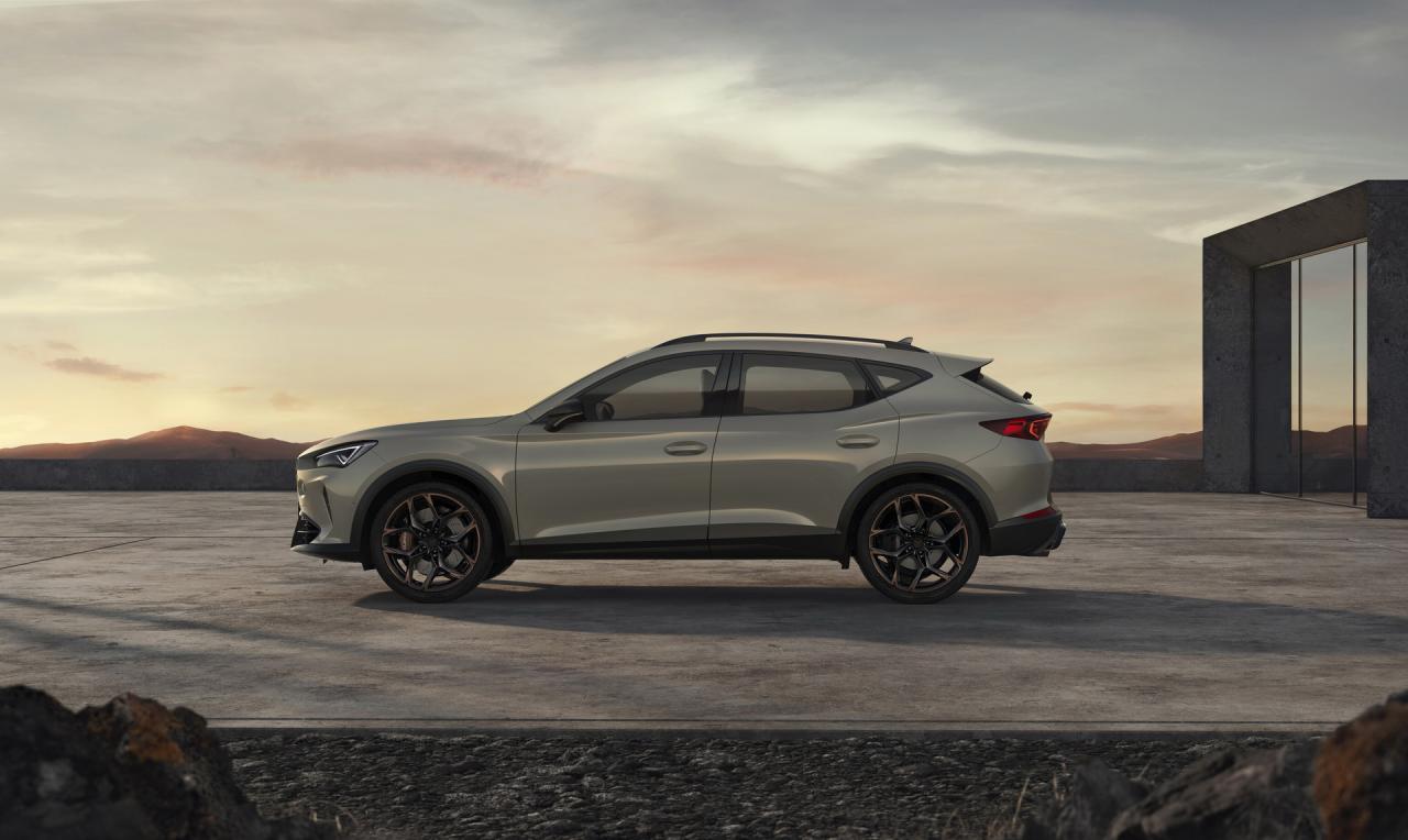 2021-cupra-formentor-vz5-4.jpg