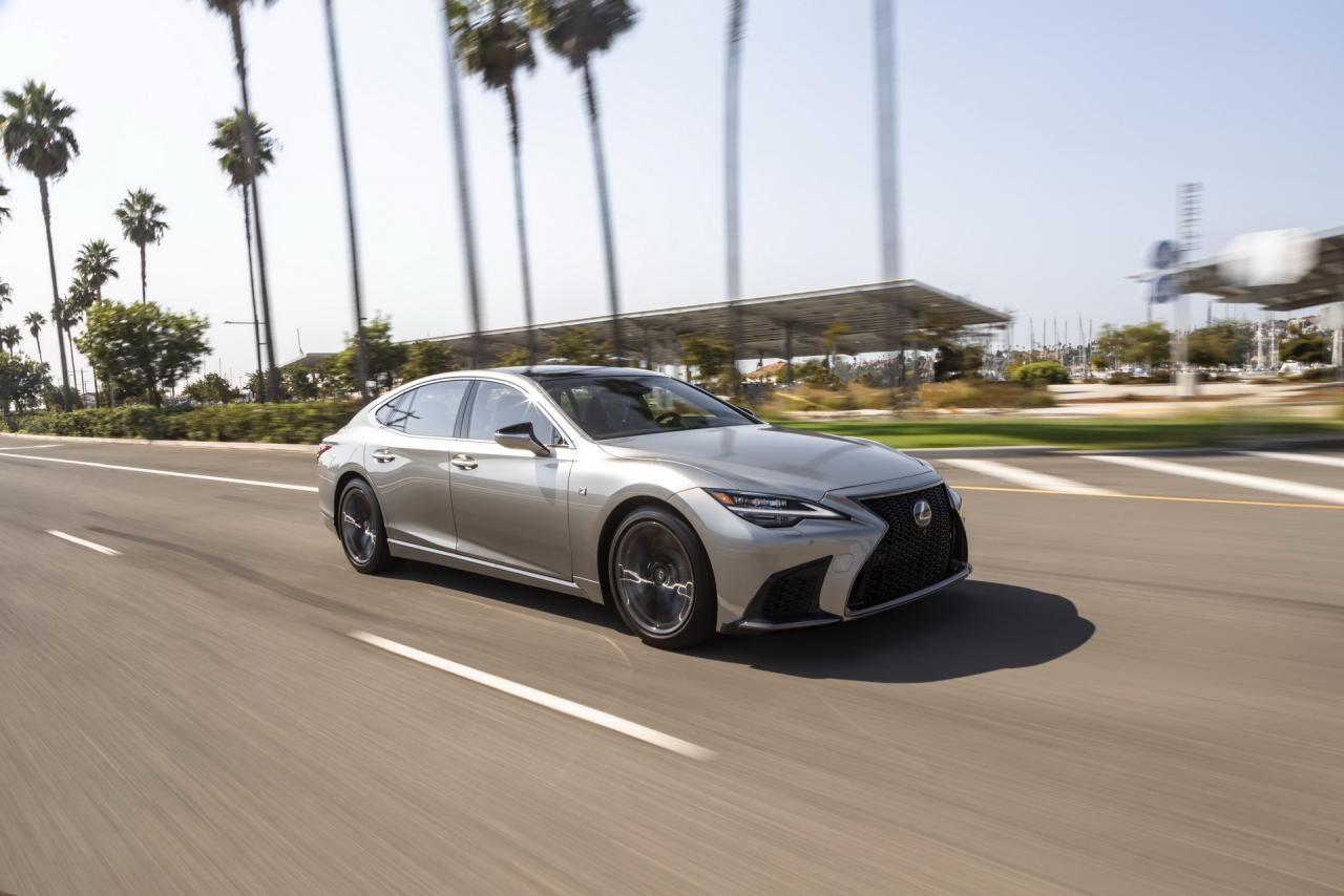 2021_Lexus_LS_03.jpg
