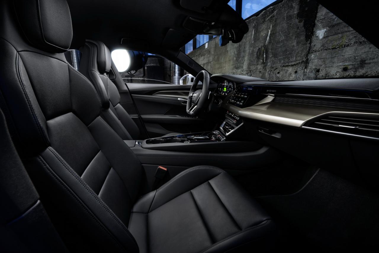 2022-Audi-e-tron-GT-22.jpg