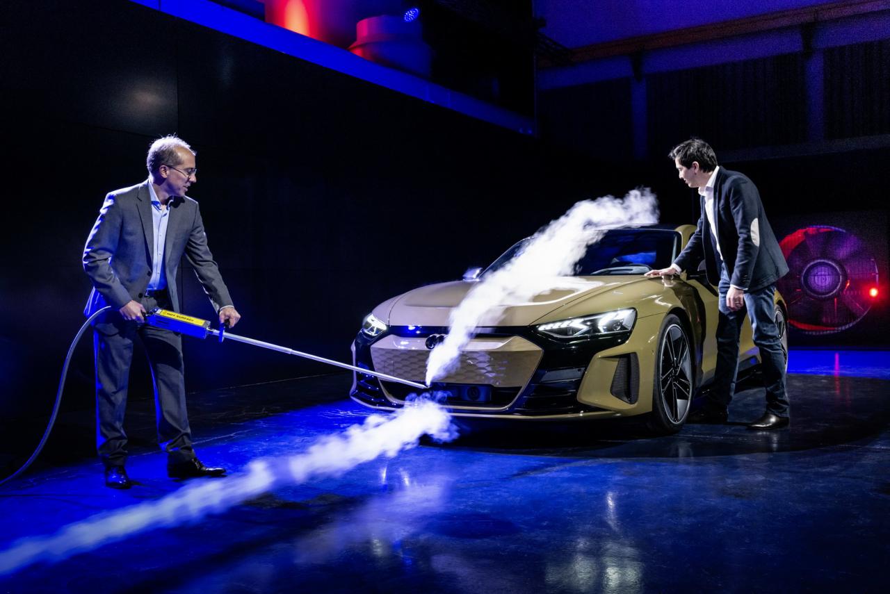 2022-Audi-e-tron-GT-66.jpg