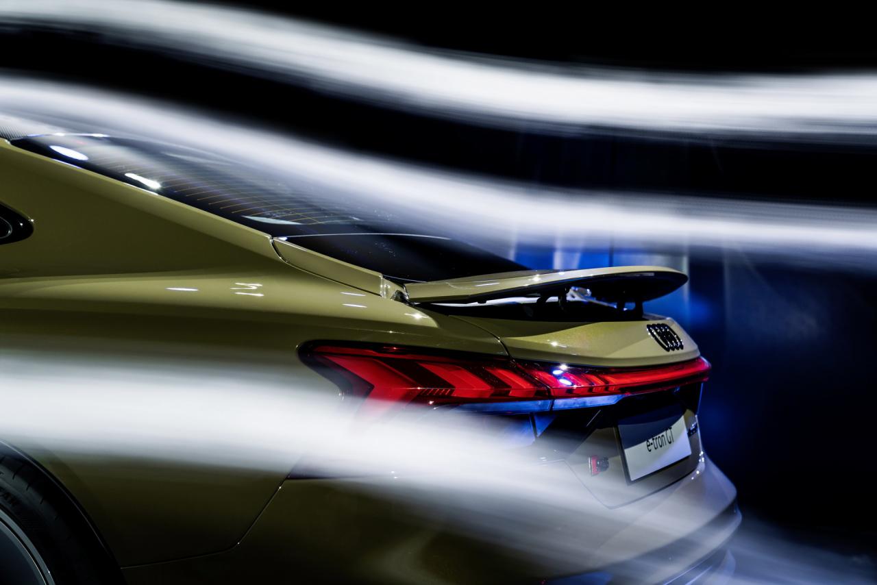 2022-Audi-e-tron-GT-83.jpg