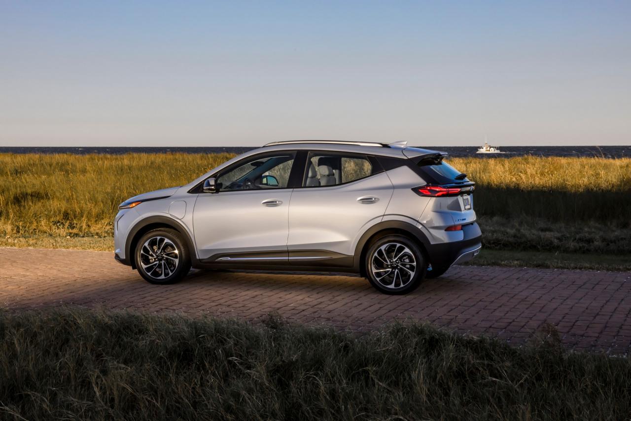 2022-Chevrolet-Bolt-EUV-3-1.jpg