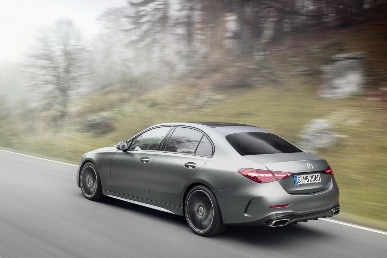 2022-Mercedes-Benz-C-Class-15-1.jpg