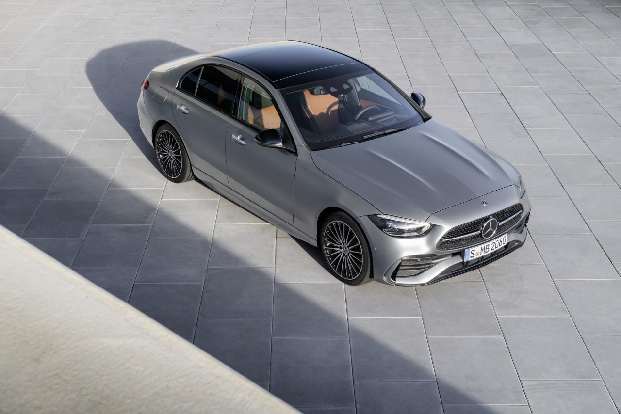 2022-Mercedes-Benz-C-Class-24-1.jpg