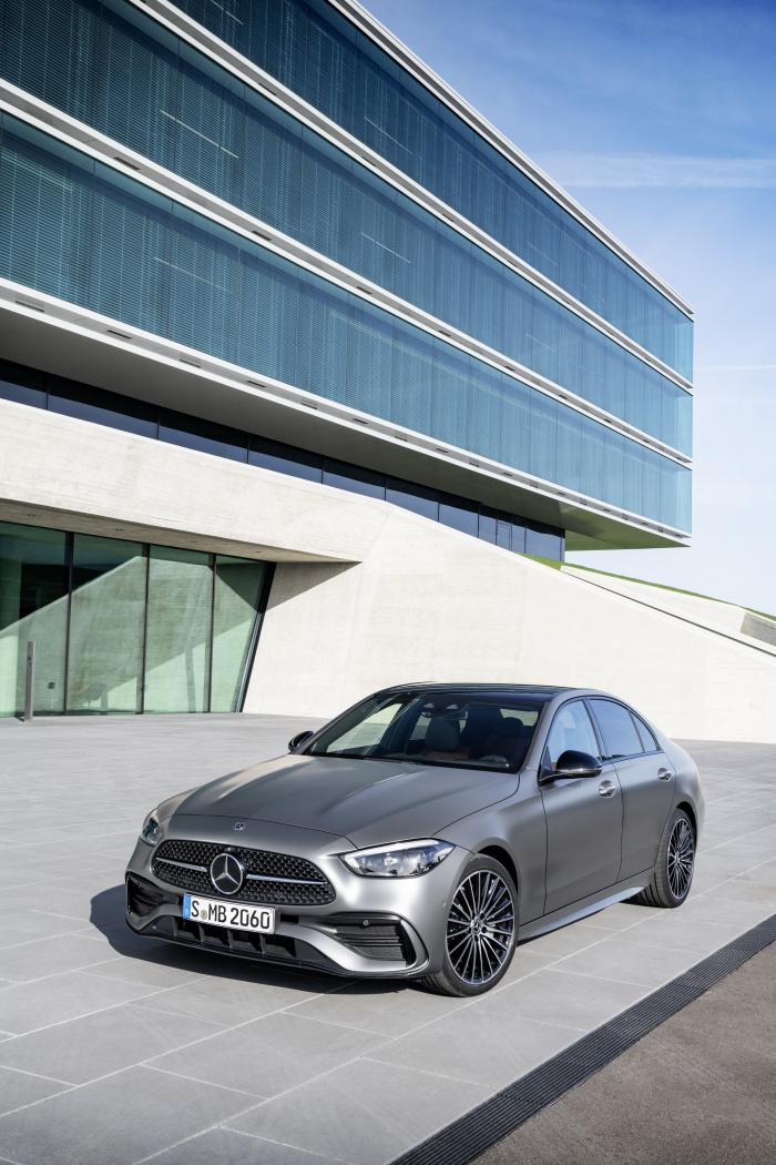 2022-Mercedes-Benz-C-Class-26-1.jpg