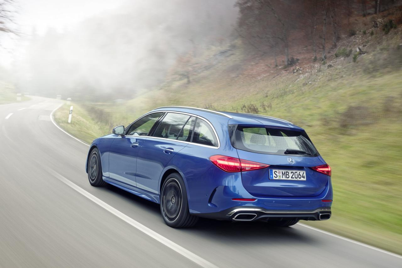 2022-Mercedes-Benz-C-Class-58-1.jpg