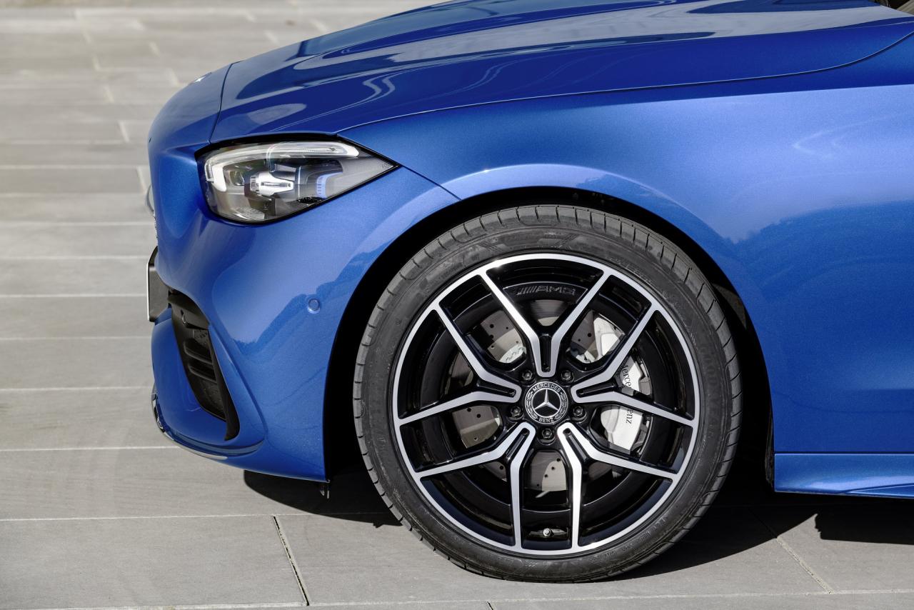 2022-Mercedes-Benz-C-Class-68-1.jpg