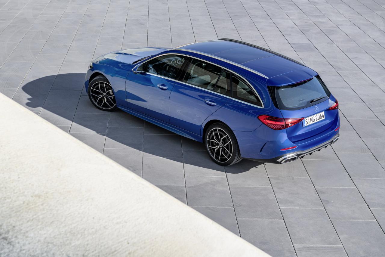 2022-Mercedes-Benz-C-Class-70-1.jpg
