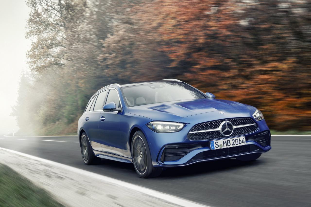 2022-Mercedes-Benz-C-Class-76-1.jpg