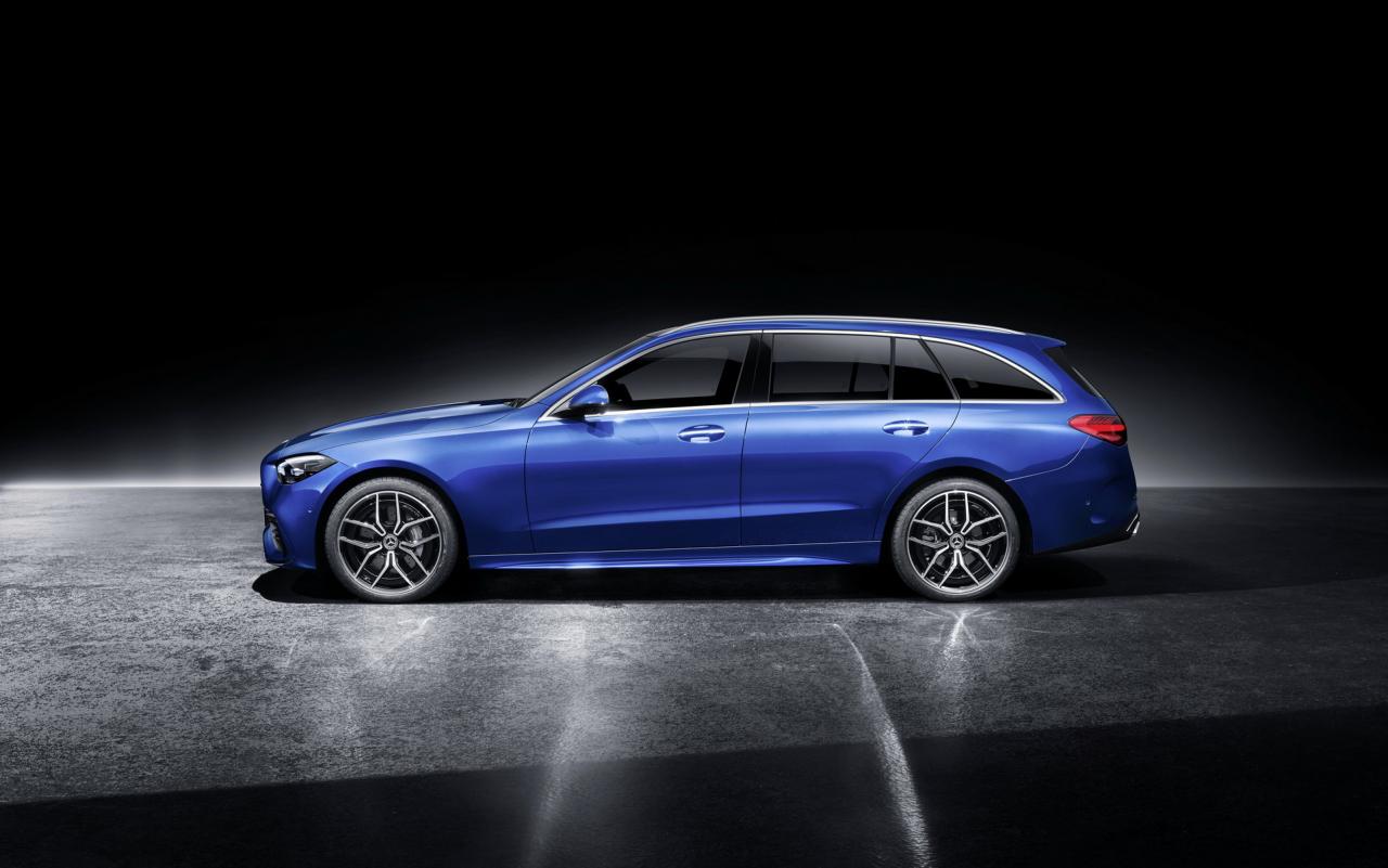 2022-Mercedes-Benz-C-Class-80-1.jpg