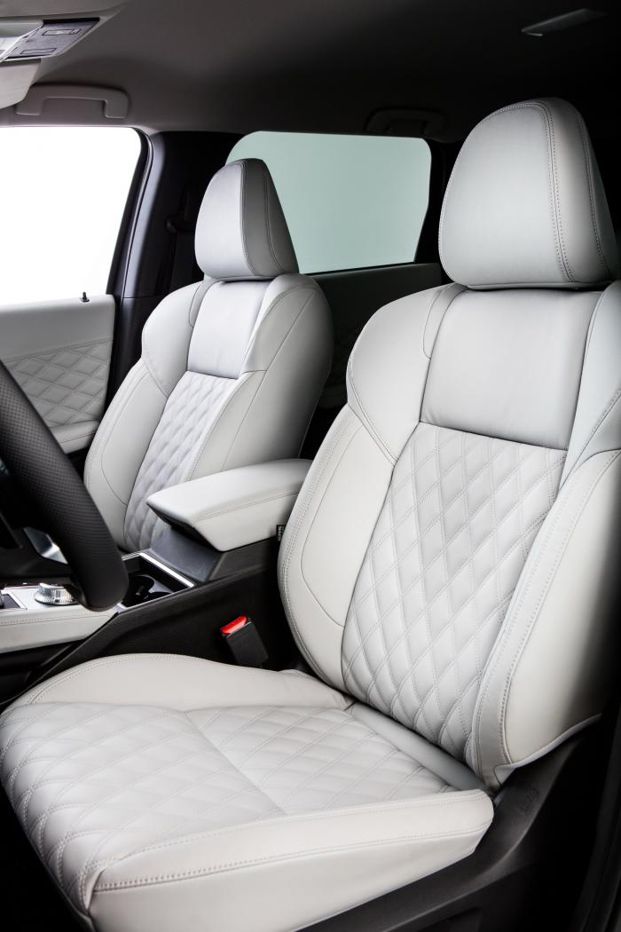 2022-Mitsubishi-Outlander-18-SUV-CarScoops.jpg