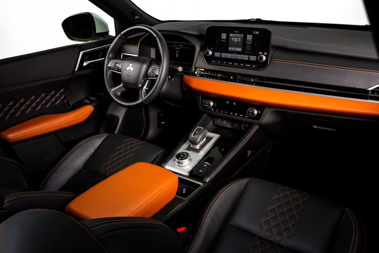 2022-Mitsubishi-Outlander-47-SUV-CarScoops.jpg