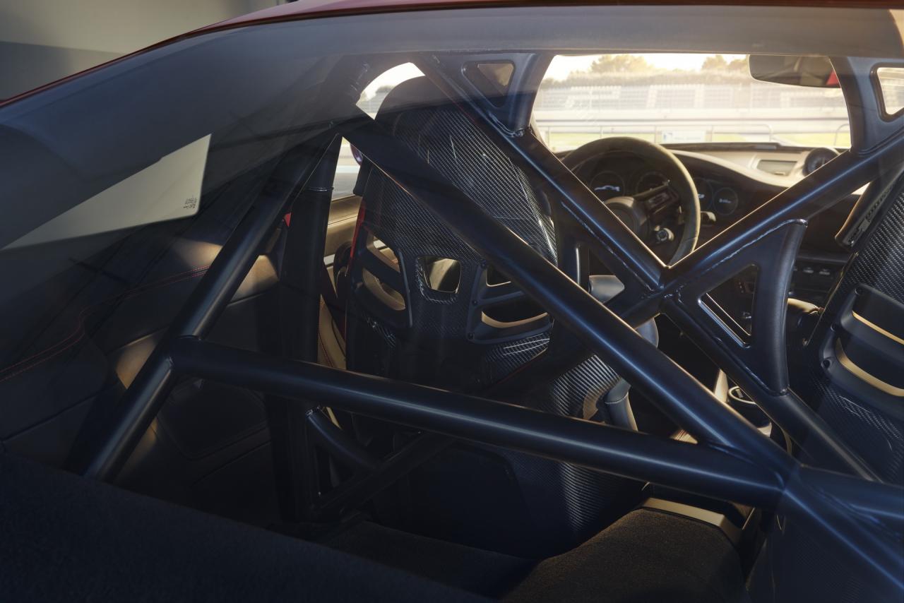 2022-Porsche-911-GT3-15.jpg