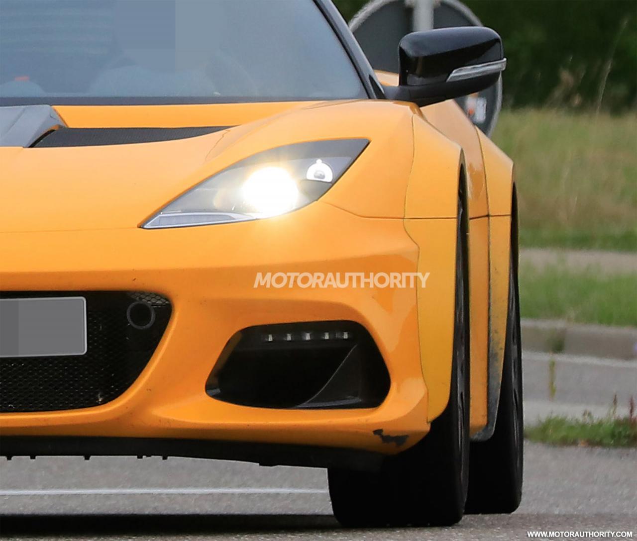 2022-lotus-esprit-spiritual-successor-test-mule-spy-shots--photo-credit-s-baldauf-sb-medien_100762658_h.jpg