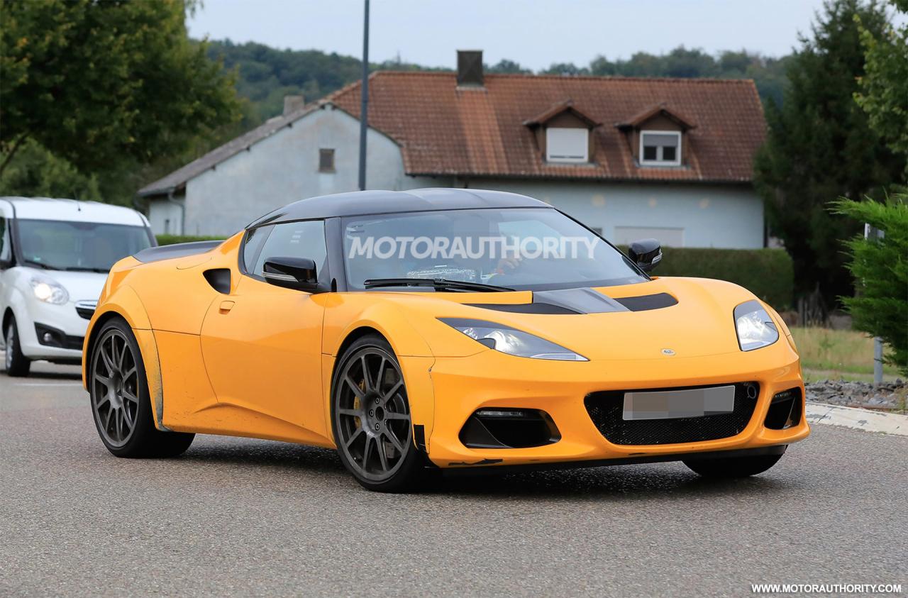 2022-lotus-esprit-spiritual-successor-test-mule-spy-shots--photo-credit-s-baldauf-sb-medien_100762661_h.jpg