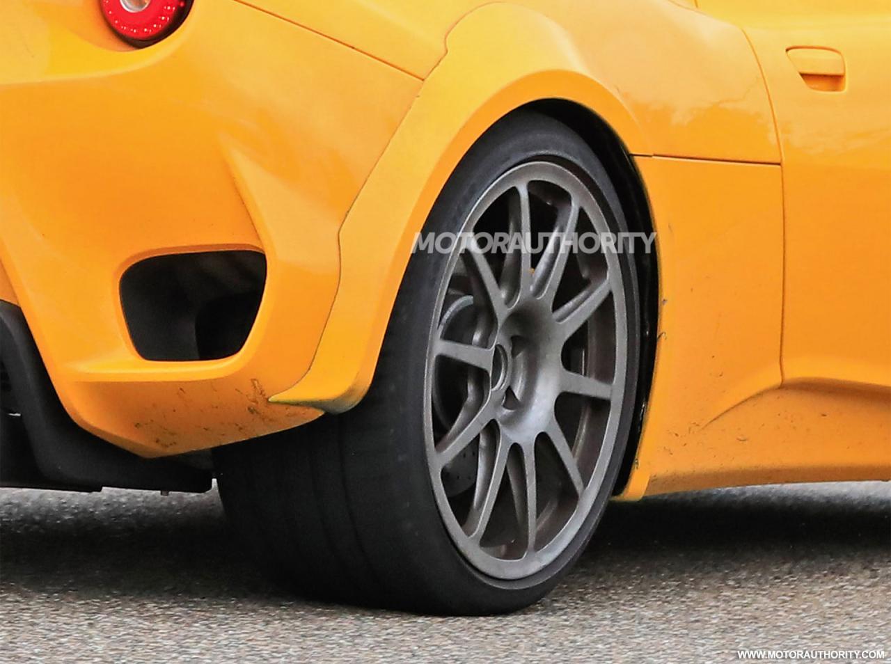 2022-lotus-esprit-spiritual-successor-test-mule-spy-shots--photo-credit-s-baldauf-sb-medien_100762665_h.jpg