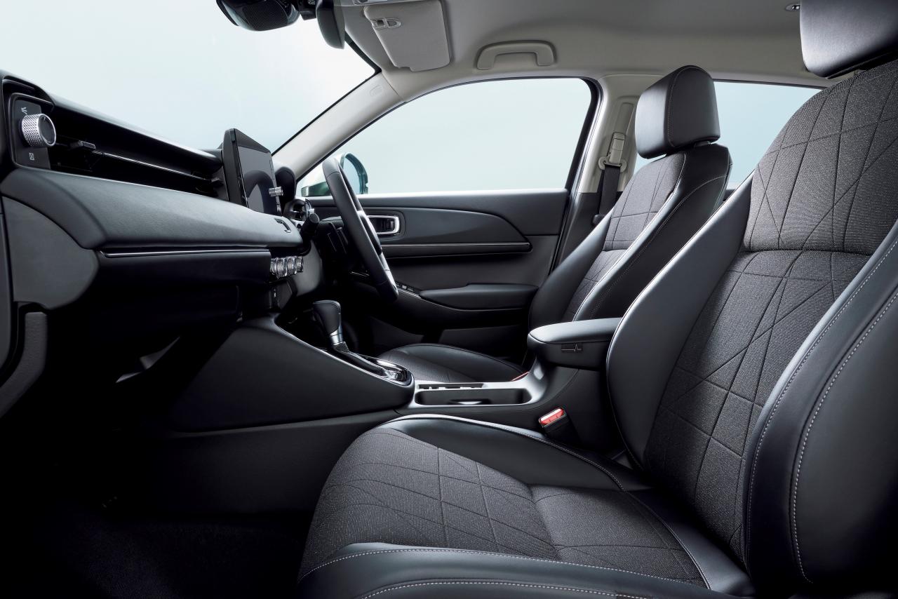 329171_Honda_HR-V_e_HEV_2021.jpg