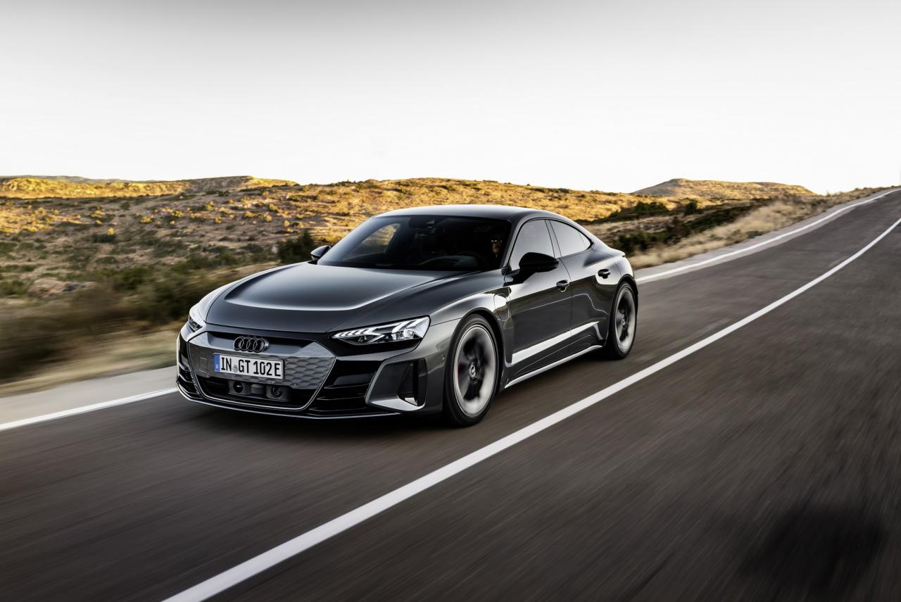 Audi-e-tron-GT-RS-7.jpg