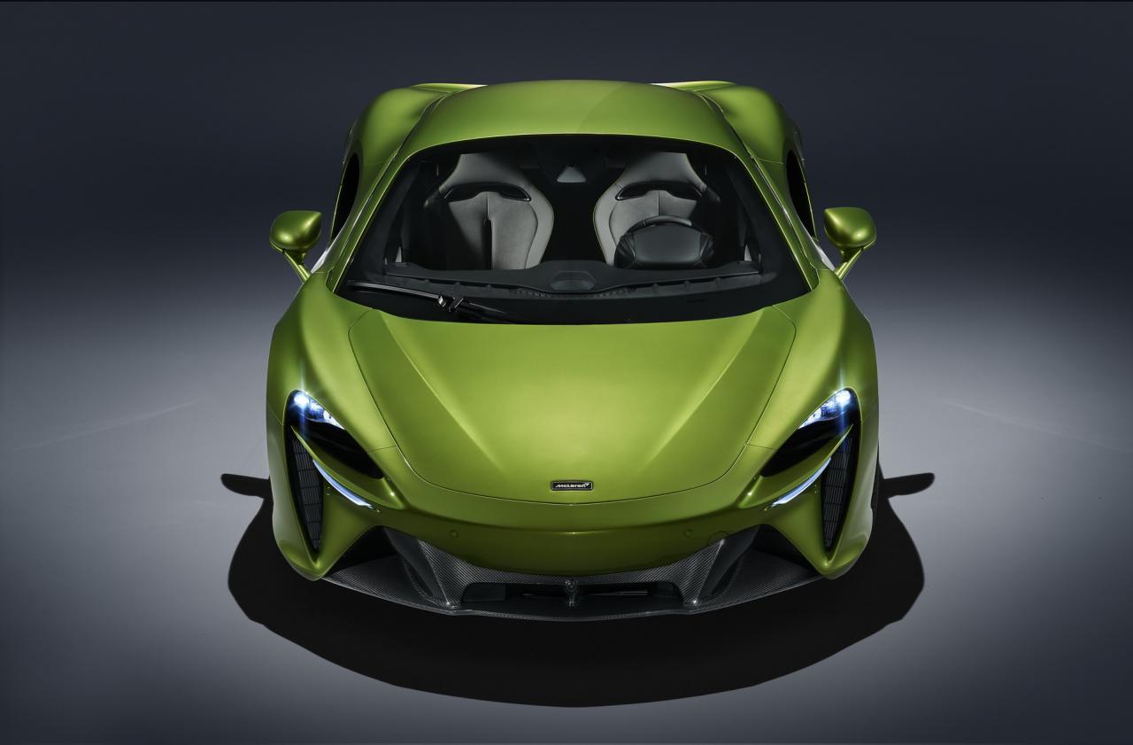 McLaren-Artura-28-PHEV-CarScoops.jpg