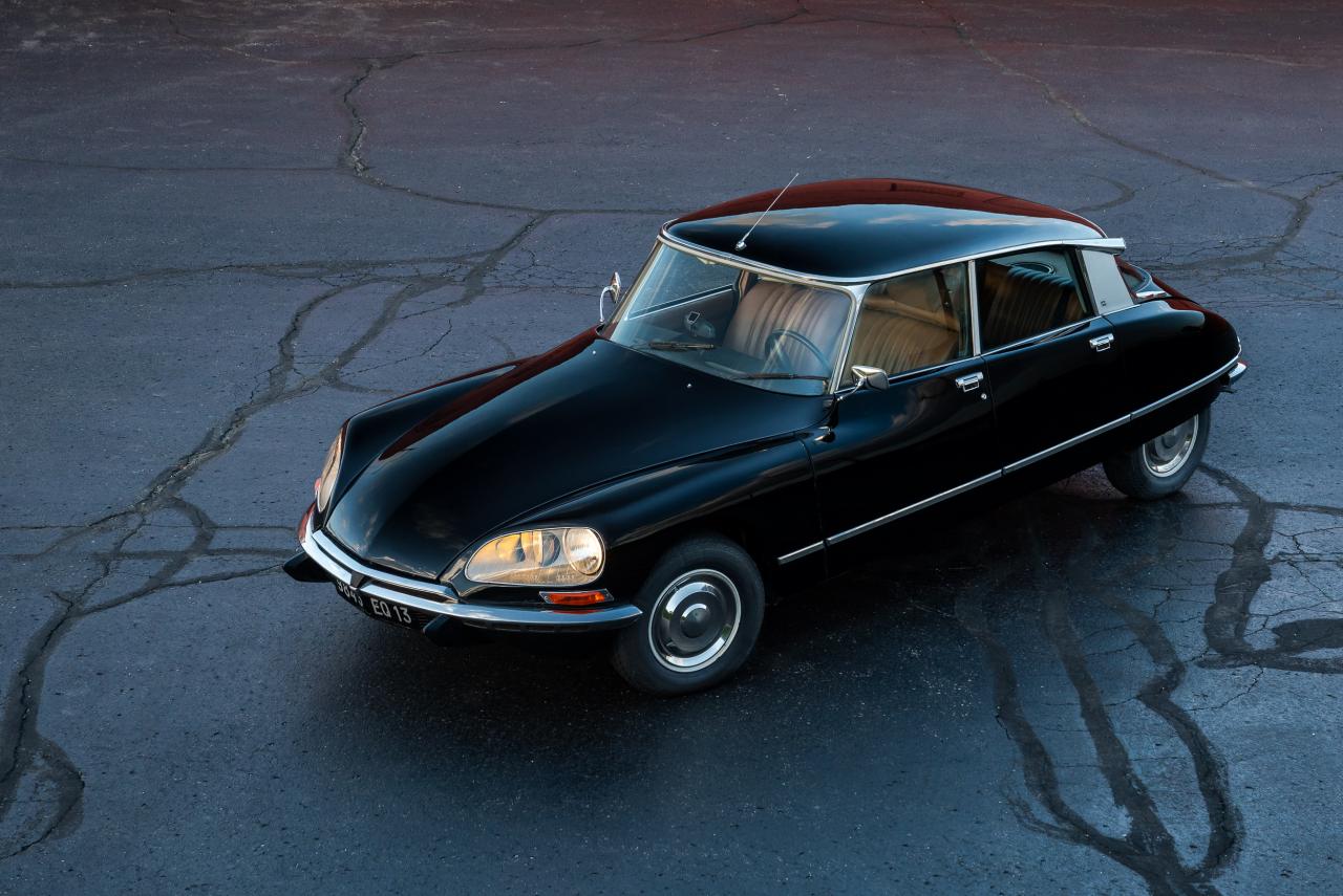 citroen_ds21_-1.thumb.jpg.17c4805e9a8317bcba6193c260d8700e.jpg