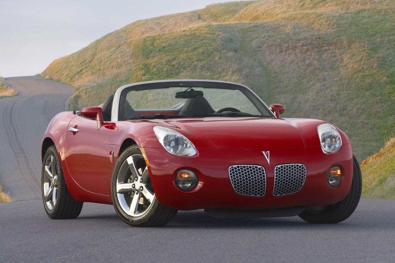 pontiac_solstice.thumb.jpg.94a84efc0614b5e1e98ac1538c32ef50.jpg