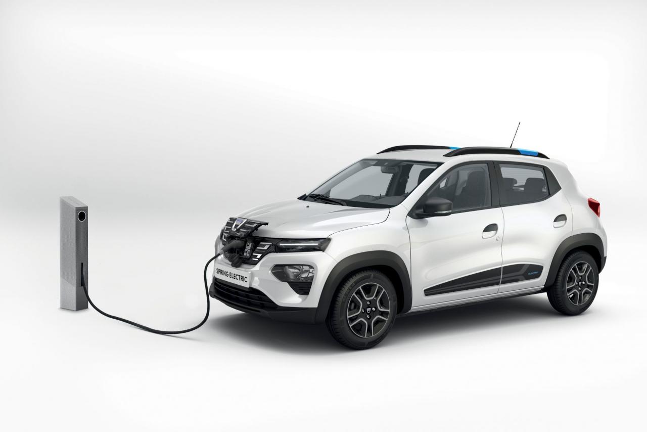 2021-Dacia-Spring-Electric-carsharing-variant-1.jpg