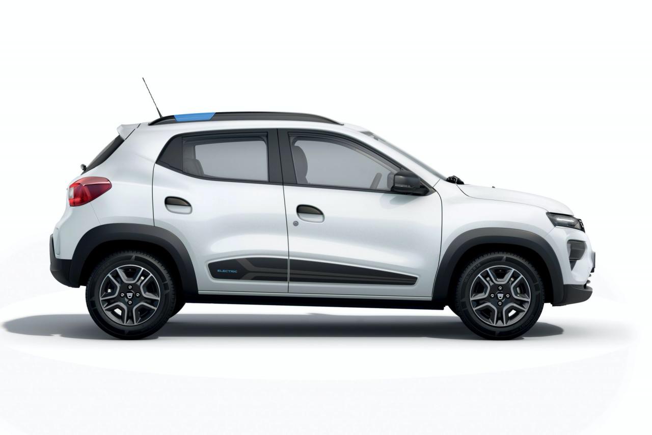 2021-Dacia-Spring-Electric-carsharing-variant-11.jpg