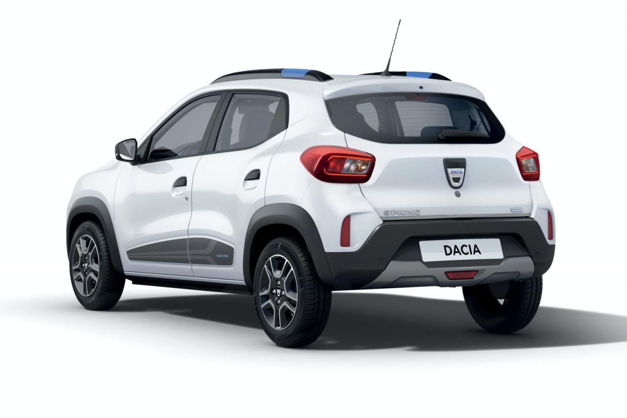 2021-Dacia-Spring-Electric-carsharing-variant-13.jpg