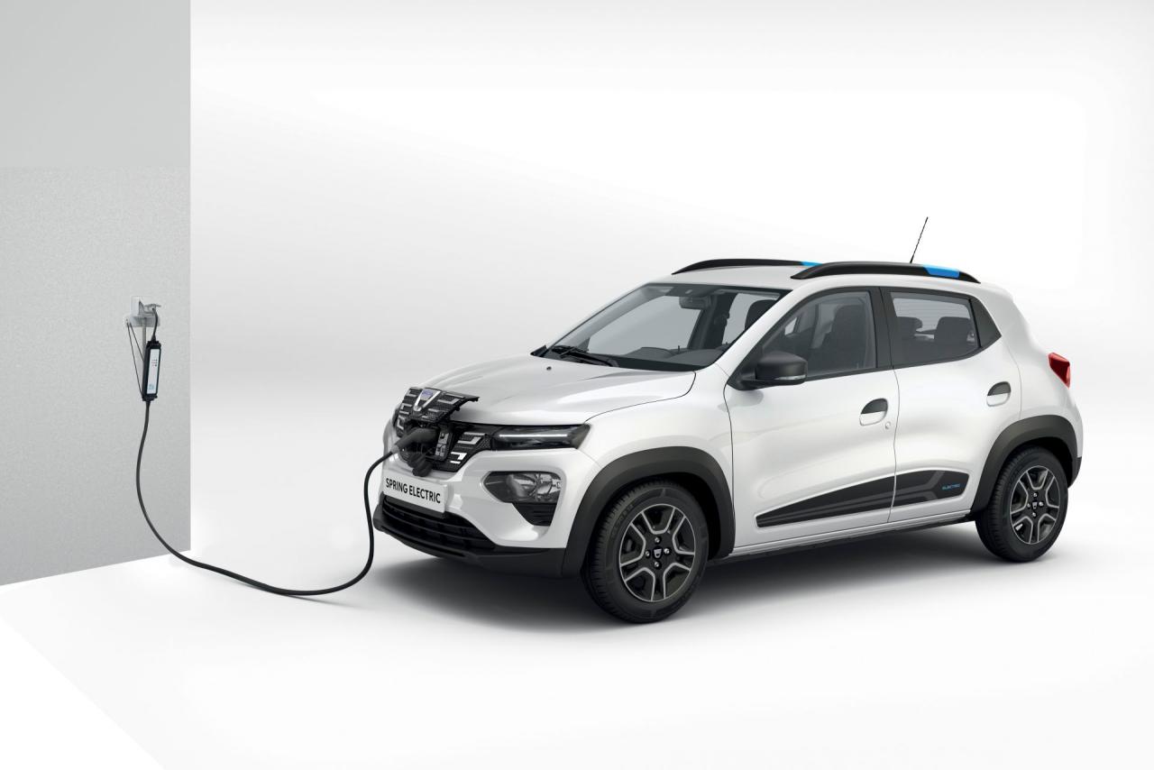 2021-Dacia-Spring-Electric-carsharing-variant-2.jpg