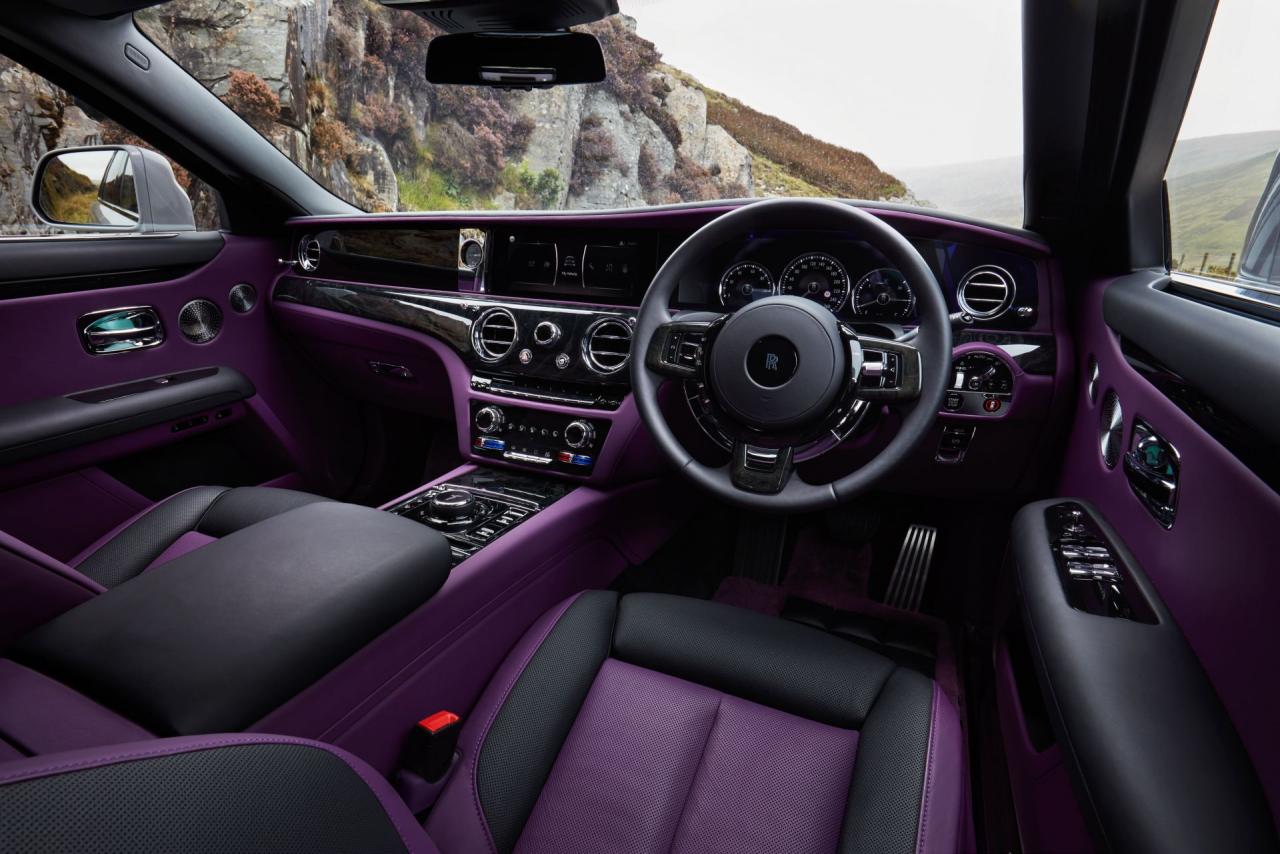 2021-Rolls-Royce-Ghost-UK-spec-12.jpg