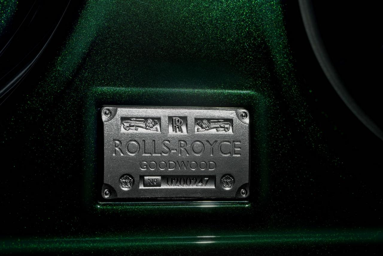 2021-rolls-royce-ghost-extended-lwb-7.jpg