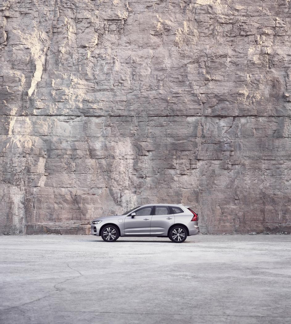 2021-volvo-xc60-europe-10.jpg