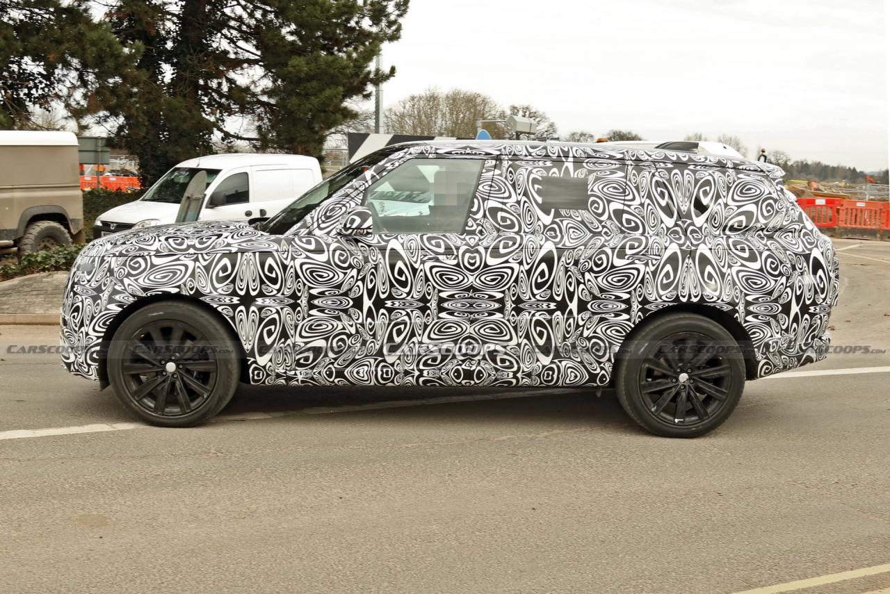 2022-range-rover-spied-2.jpg